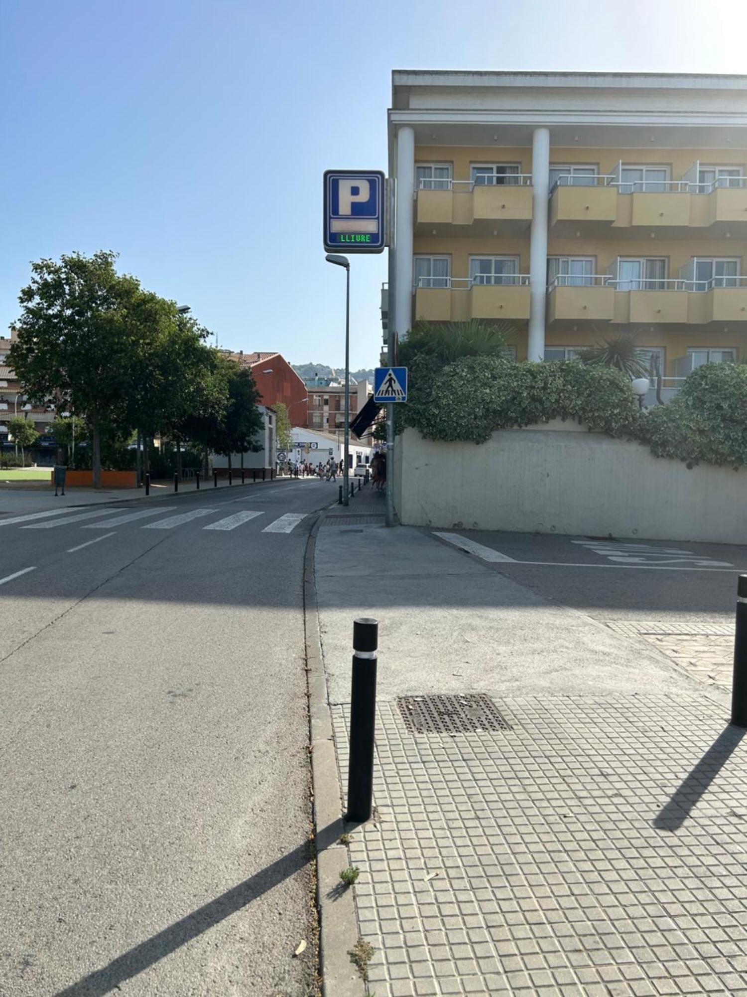 Centrico Apartamento A 150 Metros De La Playa. Parking* Lloret de Mar Zewnętrze zdjęcie